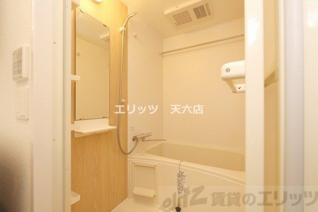 バス・シャワールーム　洗面