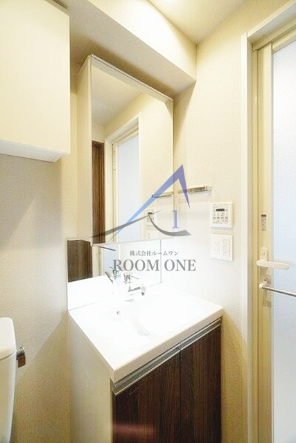 洗面設備　洗面台です。