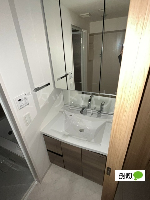 洗面設備　独立洗面台