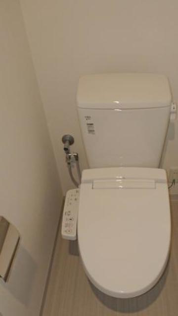 トイレ　同仕様参考写真