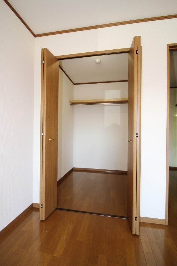 収納　ゆとりのウォークインクローゼット