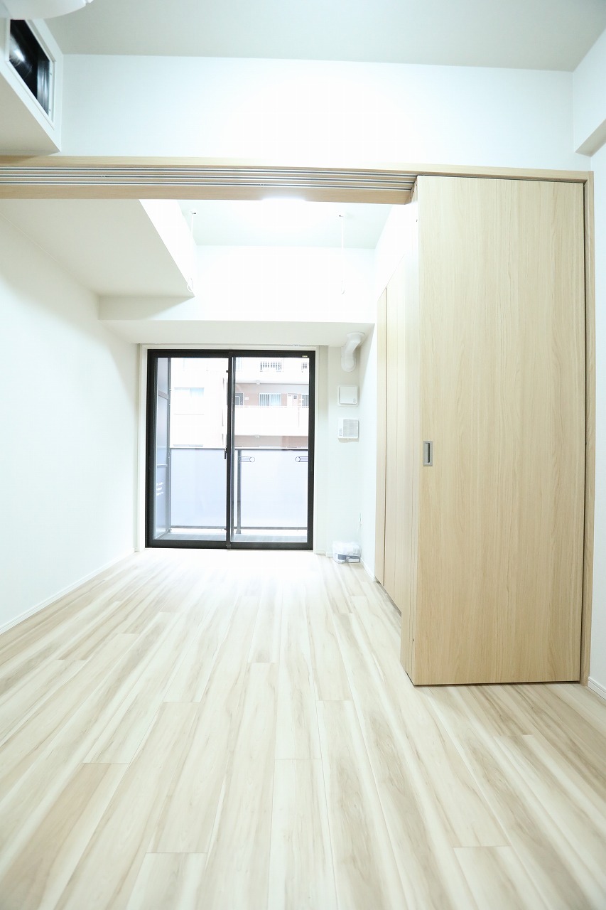 居室・リビング　内観1