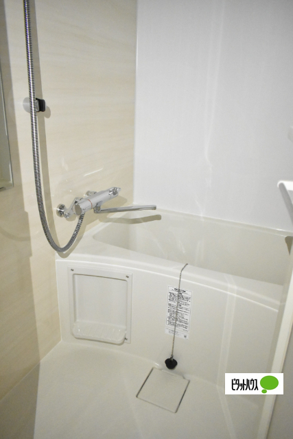 バス・シャワールーム　バスルーム