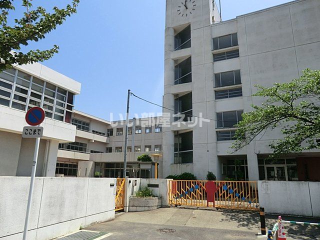 小学校　鎌倉市立大船小学校（小学校）まで924m