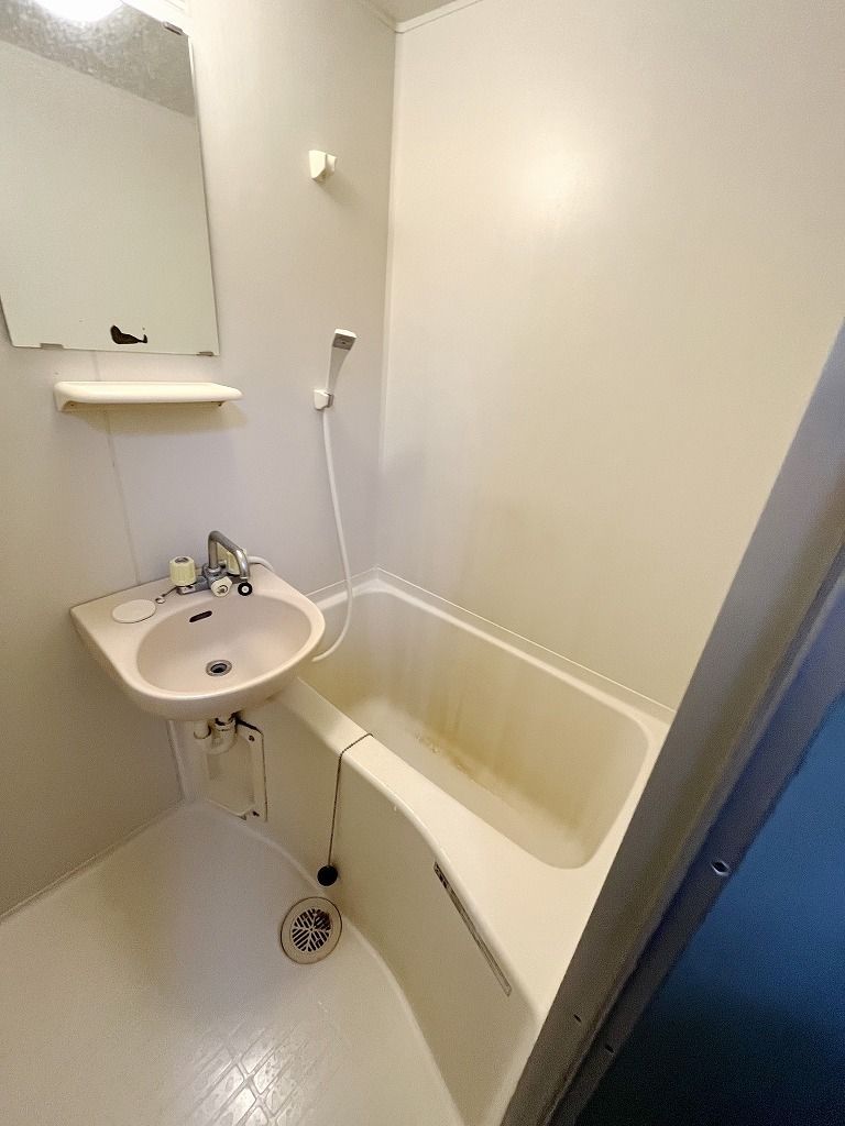 バス・シャワールーム　バス