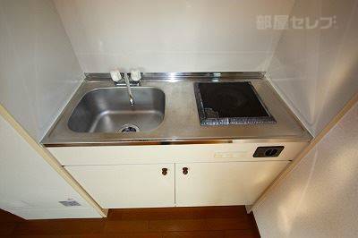 キッチン　１口電気コンロ付で簡単な料理でも