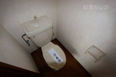 トイレ　トイレとお風呂別々ですよ