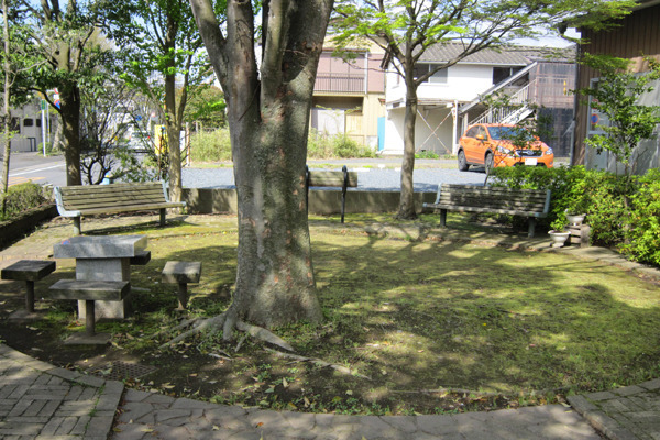 公園　本町2丁目緑地（公園）まで609m