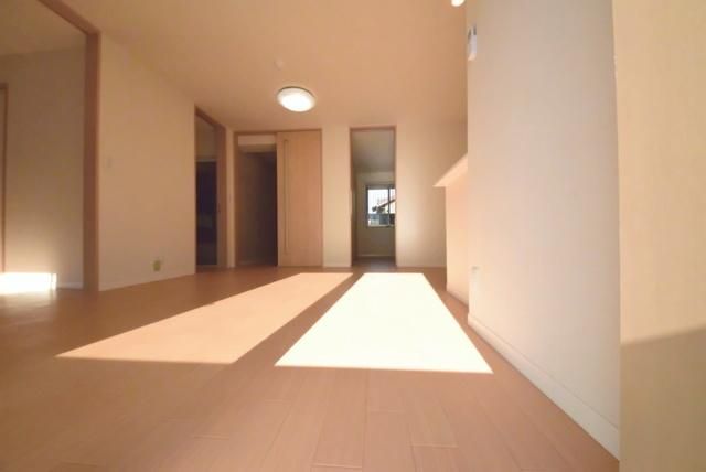 居室・リビング　広々居室です