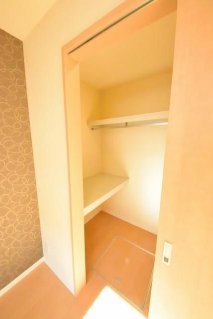 収納　ウォークインクローゼットです