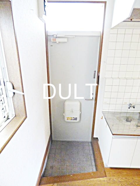 玄関　玄関です。