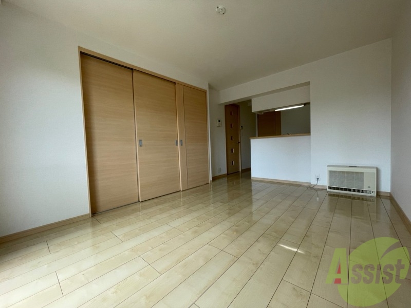 居室・リビング　広くてキレイなお部屋が広がっていて、充実した生活が送れそう。