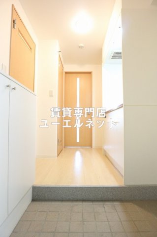 玄関　住まいの顔ともなる玄関