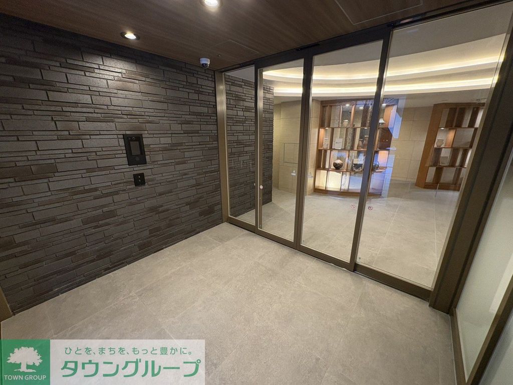 エントランス　エントランス