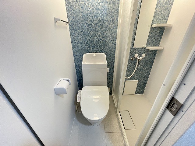 トイレ　※別号室の写真使用中