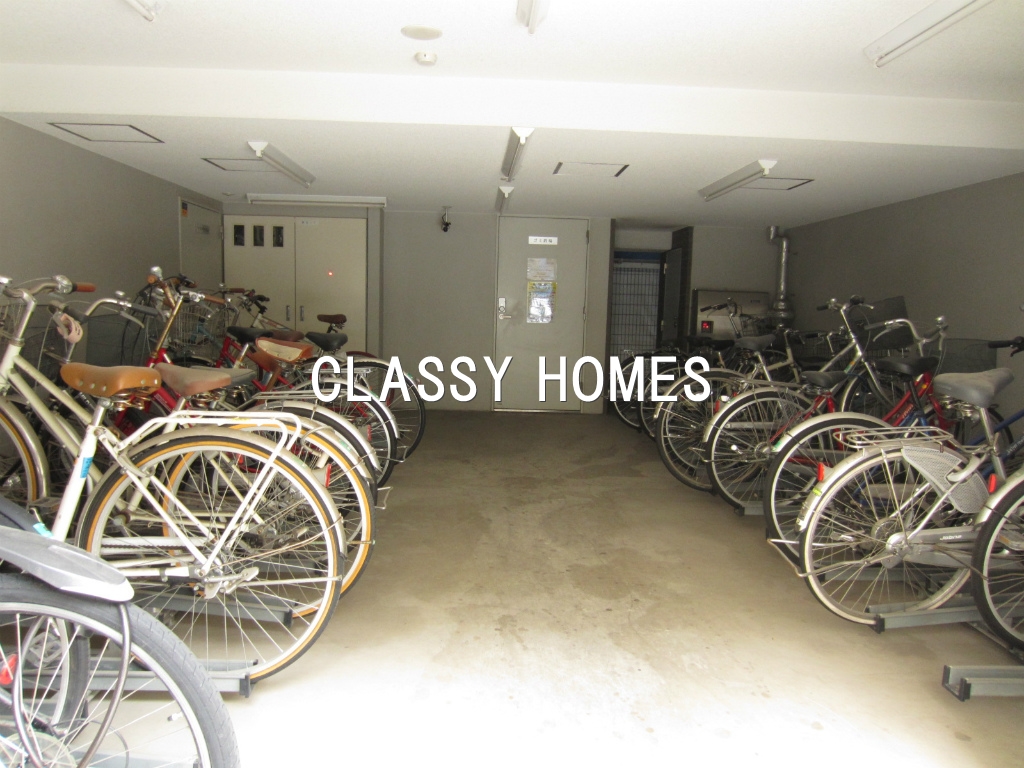 その他共有部分　2007年竣工エステムプラザ品川サウスヒルズ：駐輪場