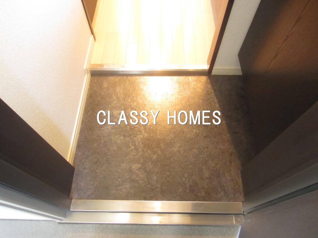 玄関　2007年竣工エステムプラザ品川サウスヒルズ：玄関