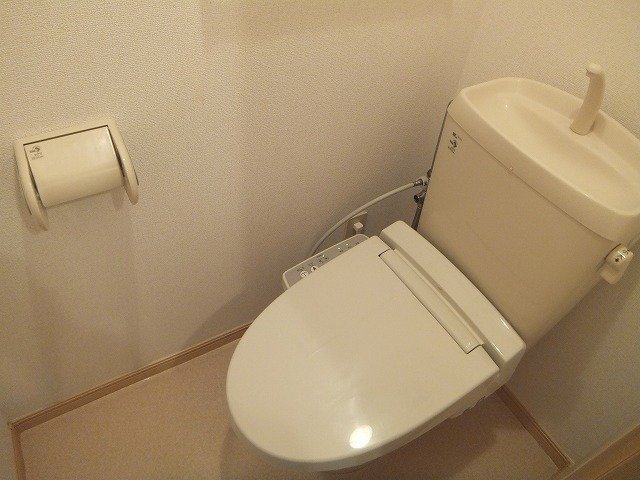 トイレ　トイレもきれいです