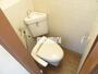 トイレ　ウォシュレット付きのトイレです
