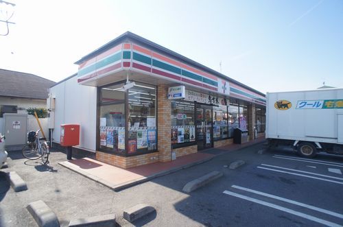 コンビニ　セブンイレブン岩瀬明日香3丁目店（コンビニ）まで465m