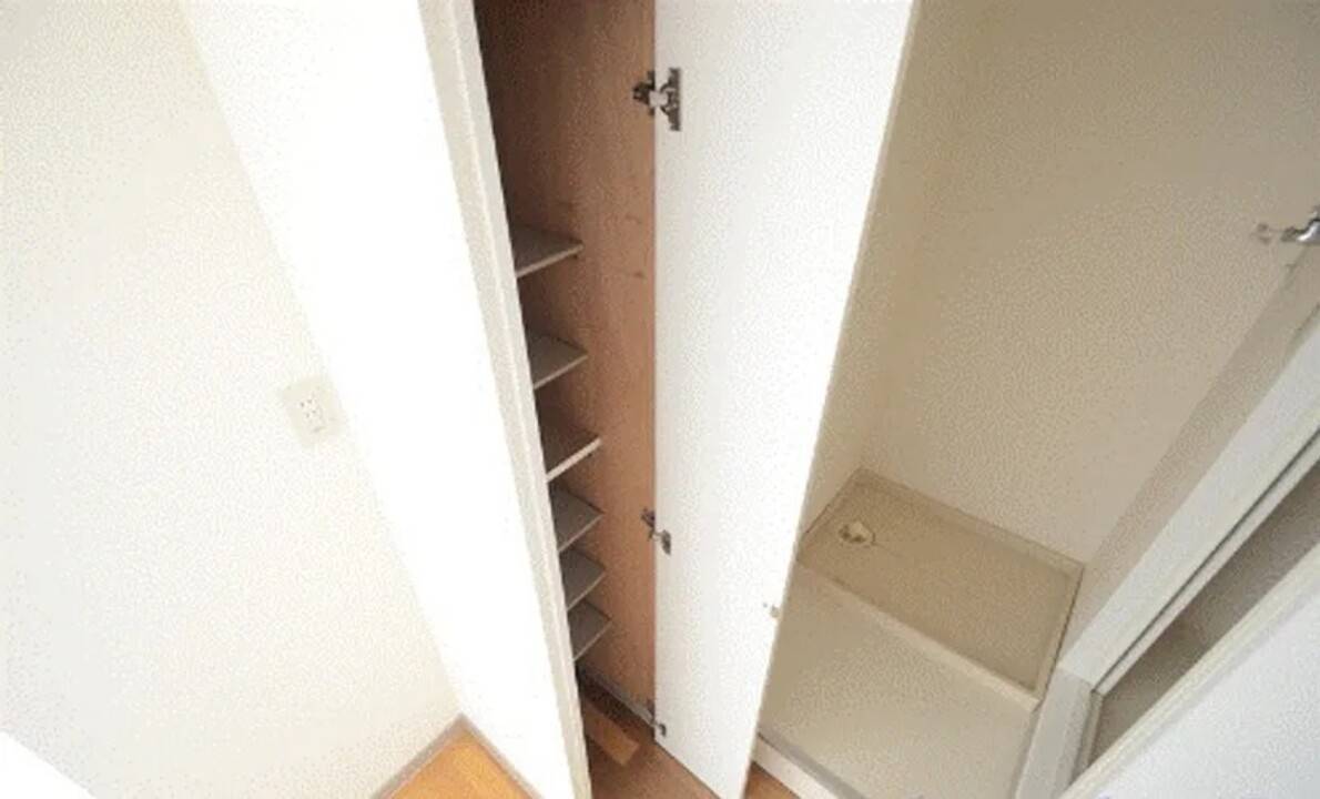 その他設備　洗濯機置場