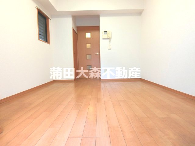 居室・リビング　南東向き角部屋の洋室6帖！