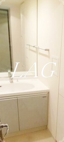洗面設備　洗面台です。