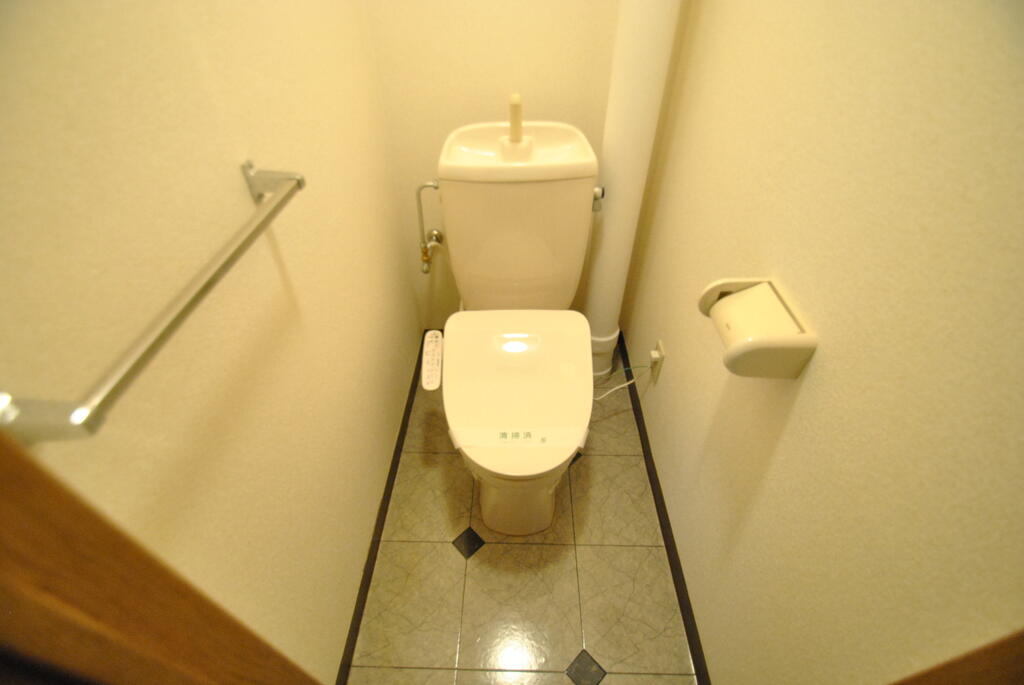 トイレ　他室参考写真・現況優先