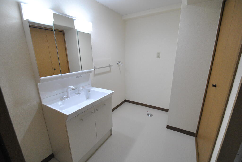 洗面設備　他室参考写真・現況優先