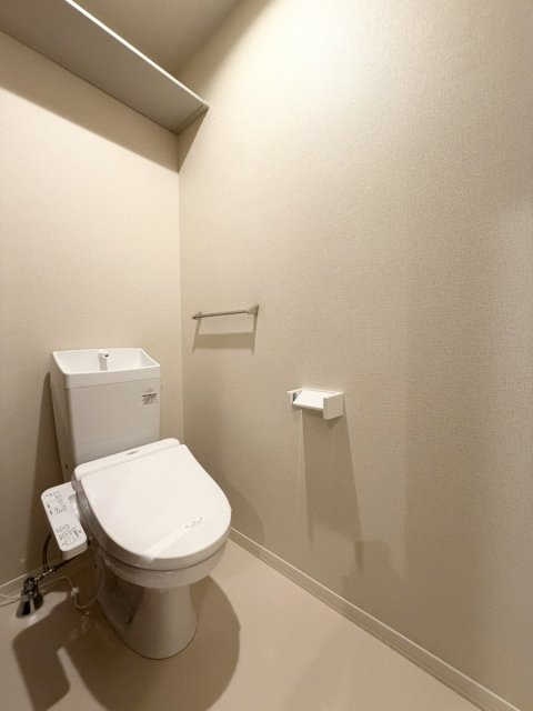 ウォルナット東朝日町のトイレ写真