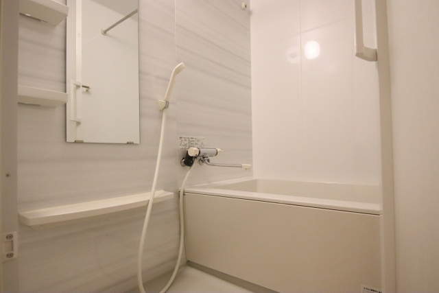 バス・シャワールーム　※他のお部屋の参考写真です。