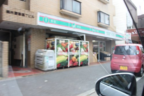 コンビニ　ローソンストア100 LS六ッ川店（コンビニ）まで412m