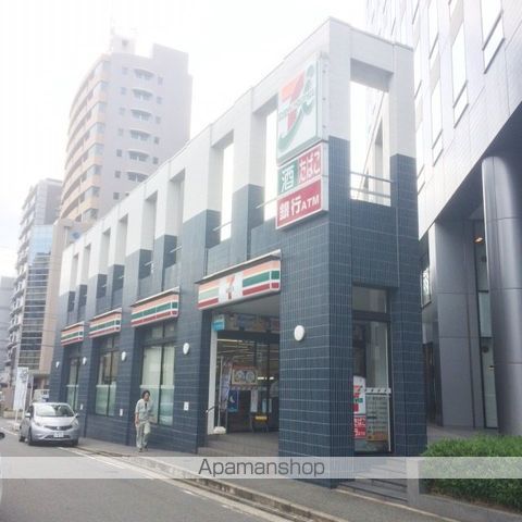 コンビニ　セブンイレブン（コンビニ）まで127m