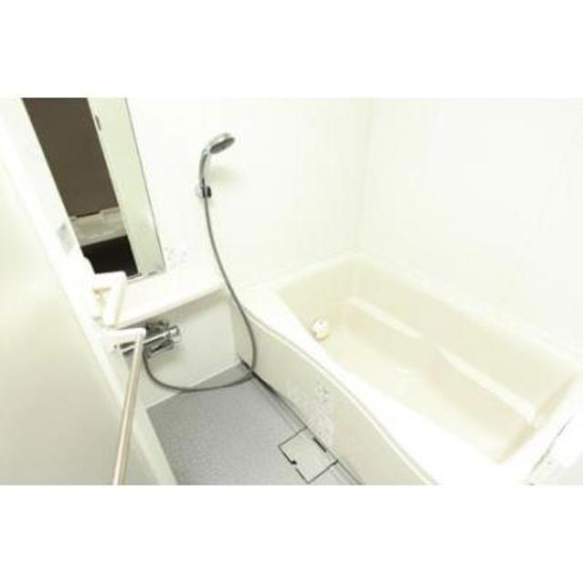 バス・シャワールーム　※写真は同タイプ住戸です。