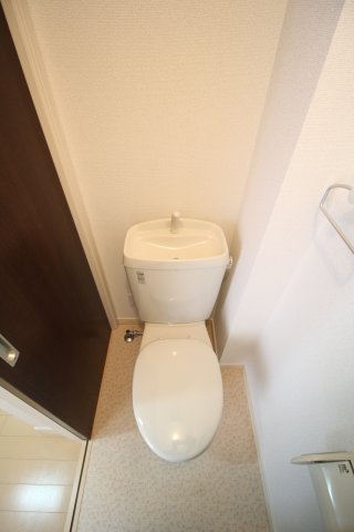 トイレ　（別タイプ参考写真）フォレストメゾン駒込　北区中里1