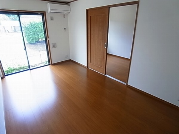 居室・リビング　別部屋参考写真