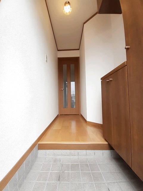 玄関　図面と現状に相違がある場合には現状を優先