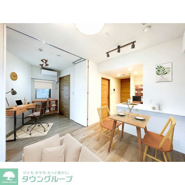 居室・リビング　家具・調度品等はCG加工です。実際の賃貸住居には含まれません
