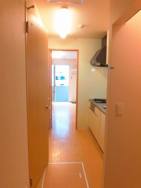 クレール北白川の居間写真
