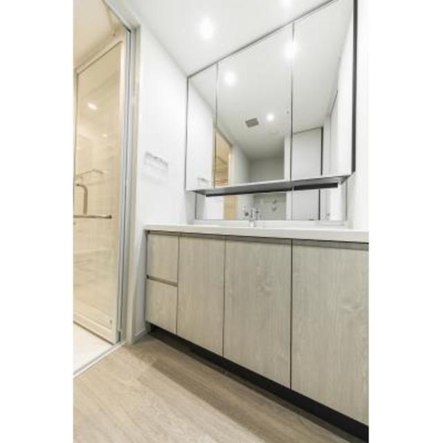 洗面設備　※写真は同タイプ住戸です。
