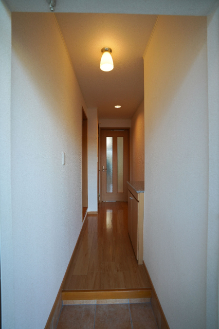 玄関　同じ間取りのお部屋