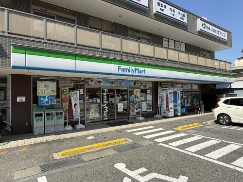 コンビニ　ファミリーマート 平野区役所東店（コンビニ）まで1503m