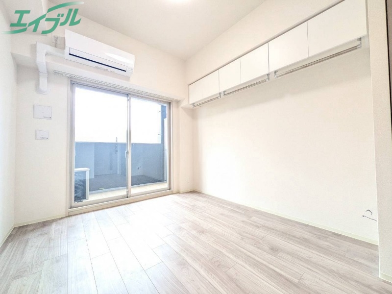 居室・リビング　別部屋同型参考写真
