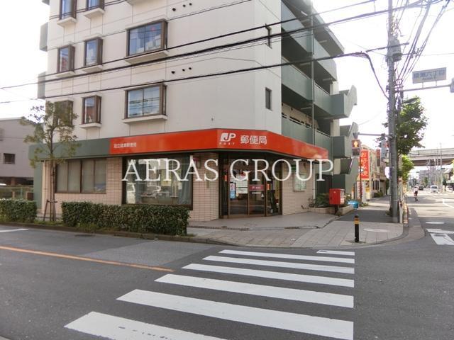 郵便局　足立綾瀬郵便局（郵便局）まで445m