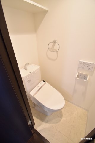 MCOURT江坂のトイレ写真