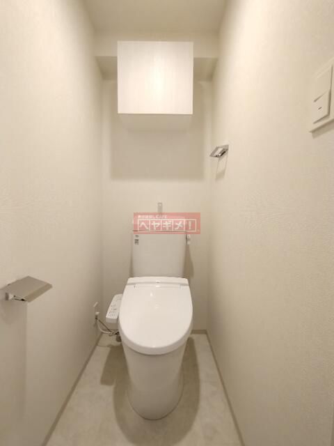 トイレ　※別号室の参考写真