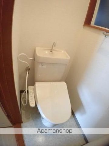 アンセリジェのトイレ写真