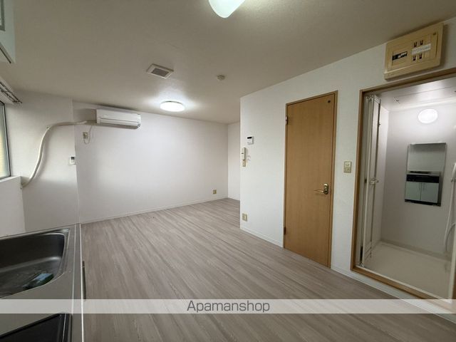 マキシム仁井令の内装写真