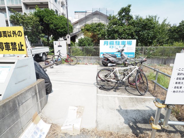 キャプテンハウスC棟の外観写真