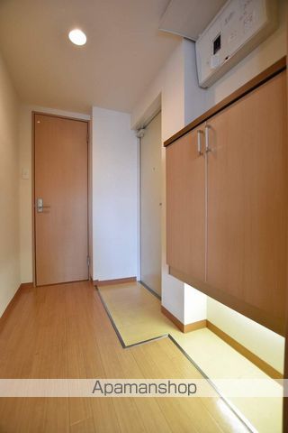 ＪＲ函館本線 琴似駅 徒歩8分 4階建 築16年の玄関写真